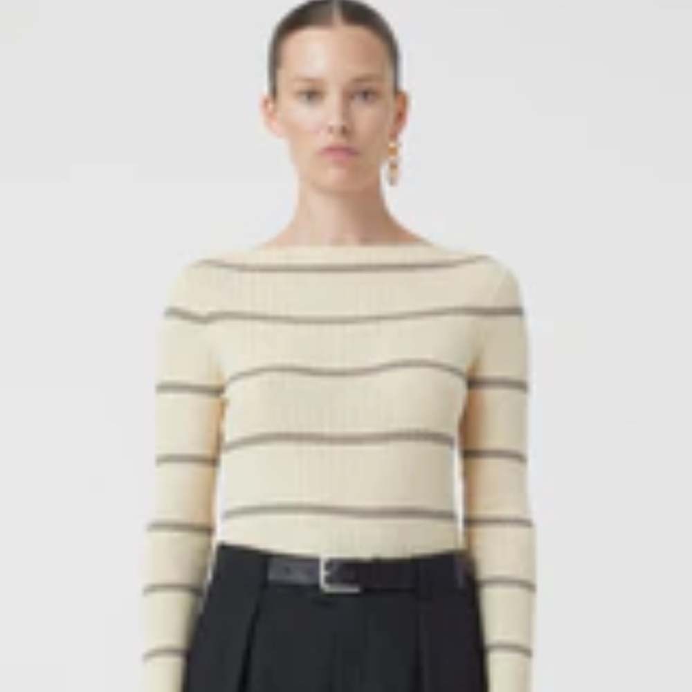 CLOSED HIGH NECK LONG SLEEVE IN ELDERFLOWER
